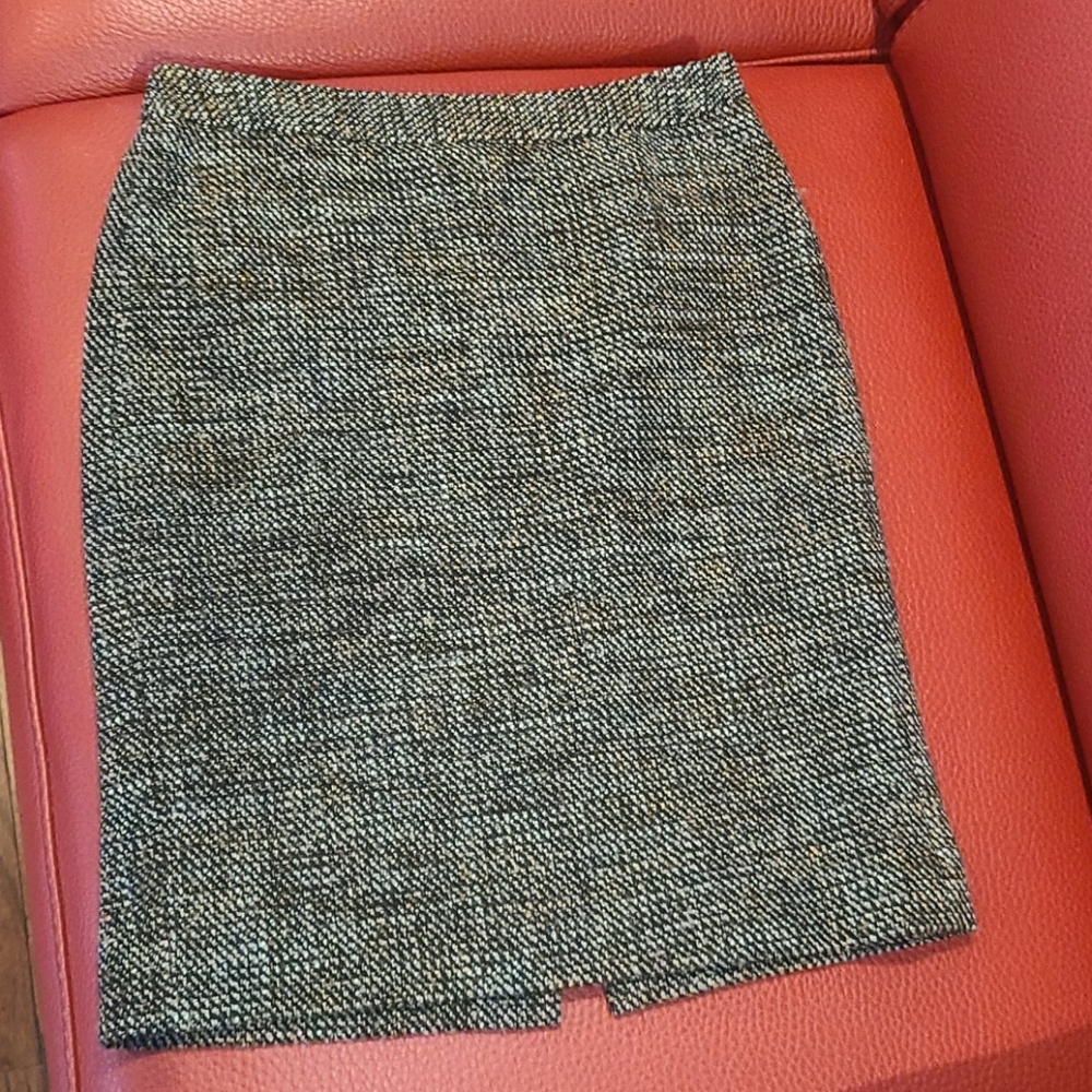 Ann Taylor Petites tweed pencil skirt